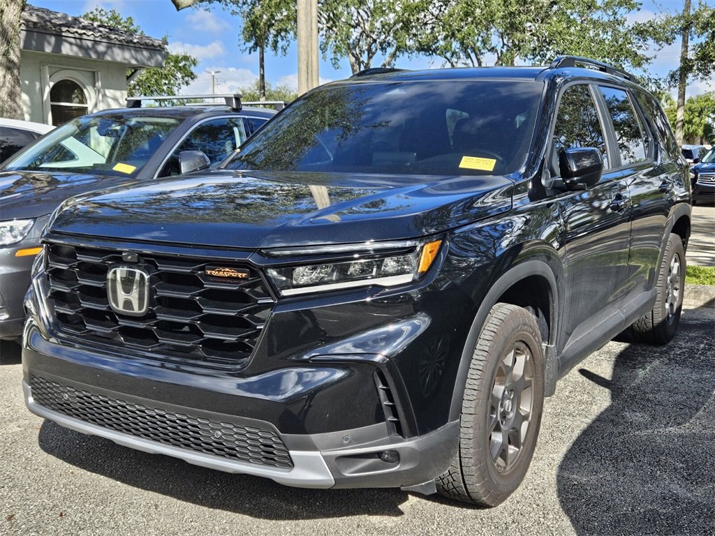 Used 2025 Honda Pilot TrailSport video 2