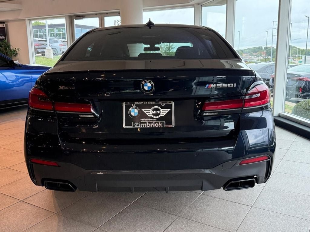 Used 2022 BMW M550i xDrive w/ Dynamic Handling Package AWD/4WD image 5