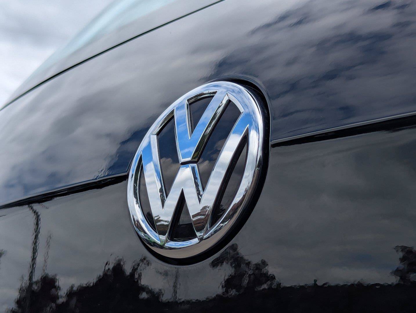 Used 2016 Volkswagen Golf SE w/ Lighting Package FWD image 30