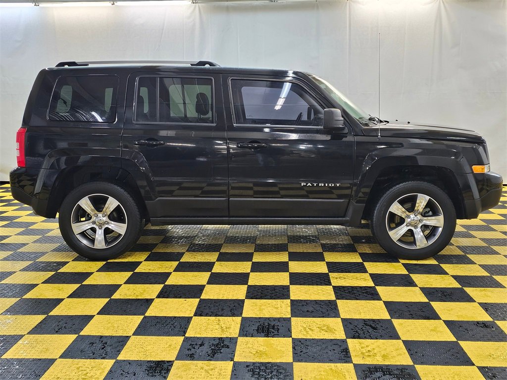 Used 2016 Jeep Patriot High Altitude image 2