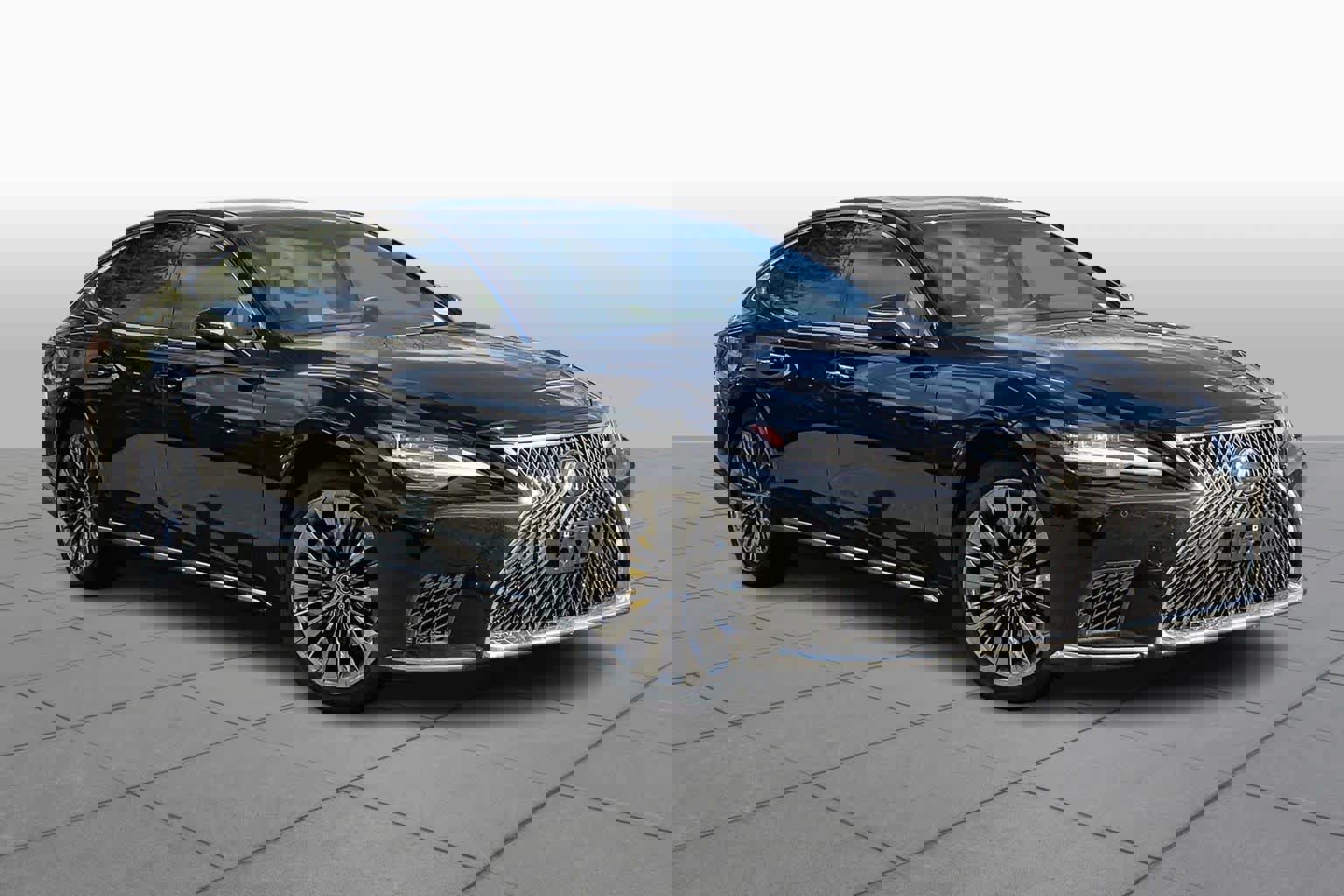 Certified 2021 Lexus LS 500 AWD image 2