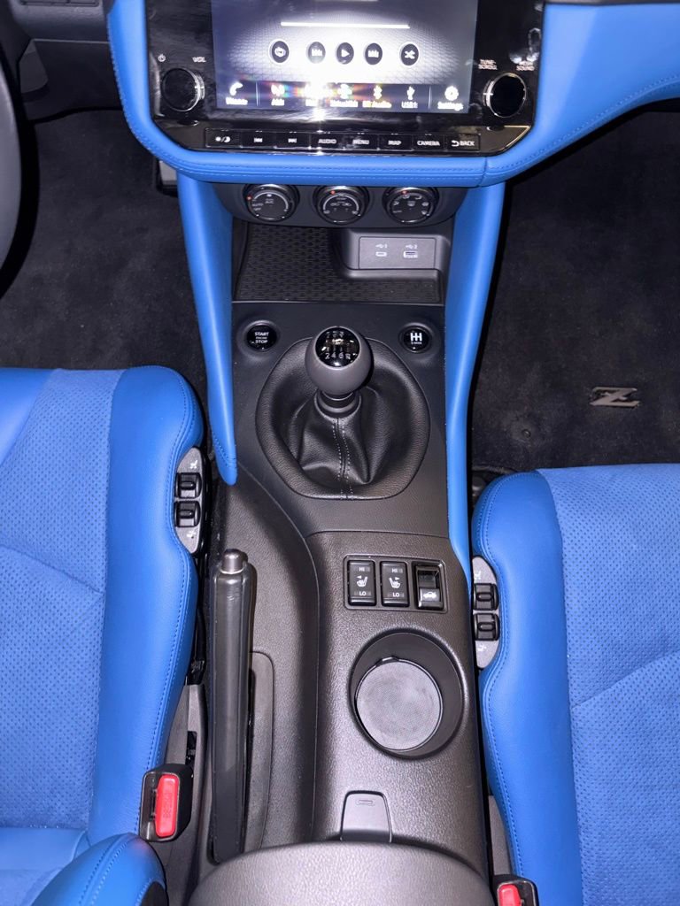 Used 2024 Nissan Z Performance w/ Floor Mat Package image 38