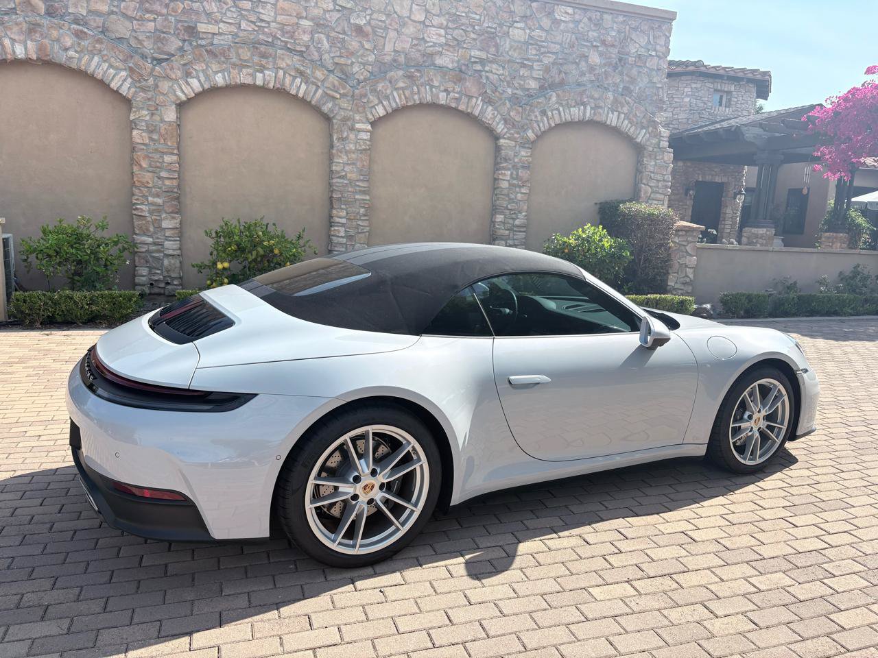 Used 2025 Porsche 911 Carrera RWD image 26
