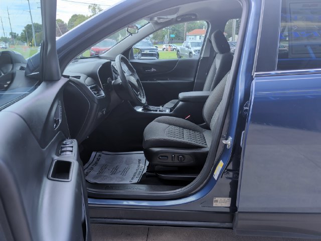 Used 2024 Chevrolet Equinox LT FWD image 11