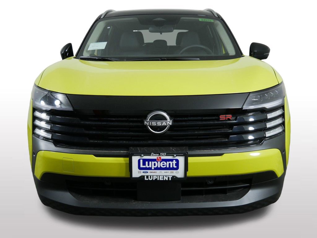 New 2026 Nissan Kicks SR image 3