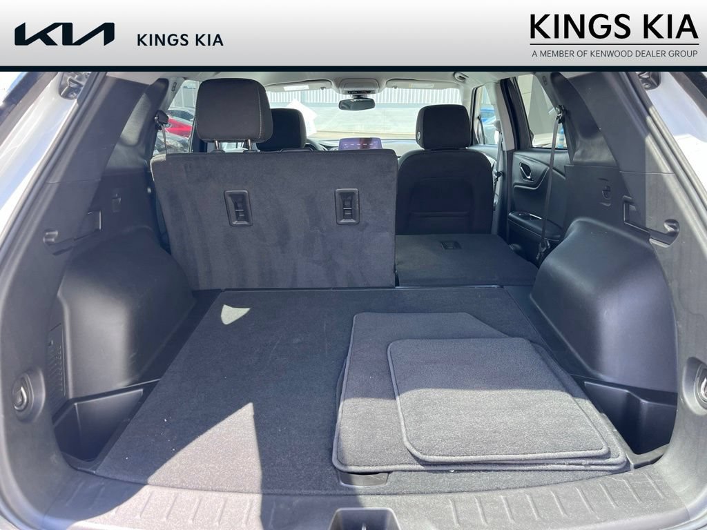 Used 2024 Chevrolet Blazer LT w/ Convenience Package FWD image 19
