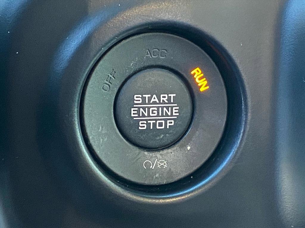 Used 2023 Jeep Wrangler Unlimited w/ Cold Weather Group image 17