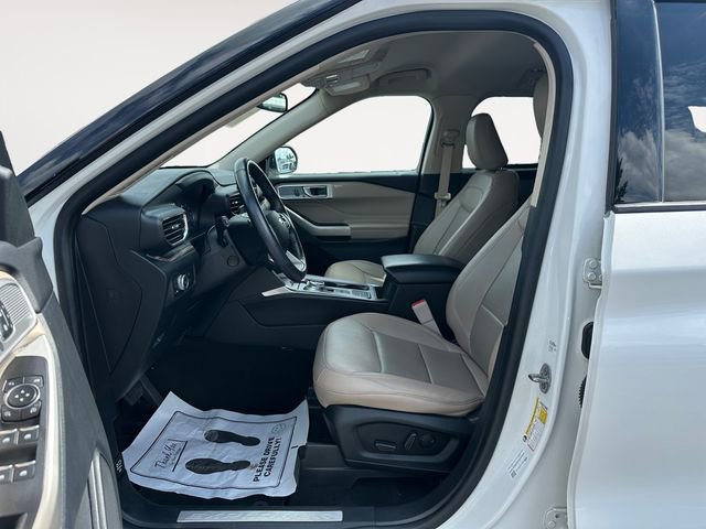 Used 2021 Ford Explorer Limited w/ Equipment Group 301A RWD image 9