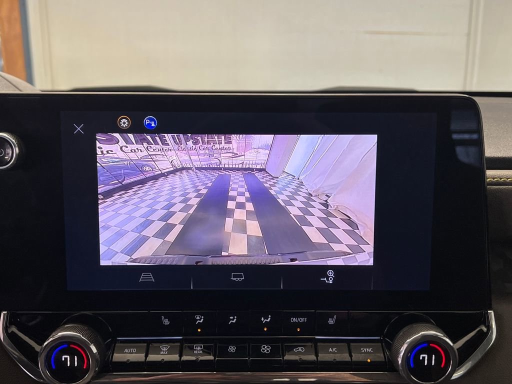 Used 2024 Chevrolet Colorado ZR2 w/ Safety Package image 32