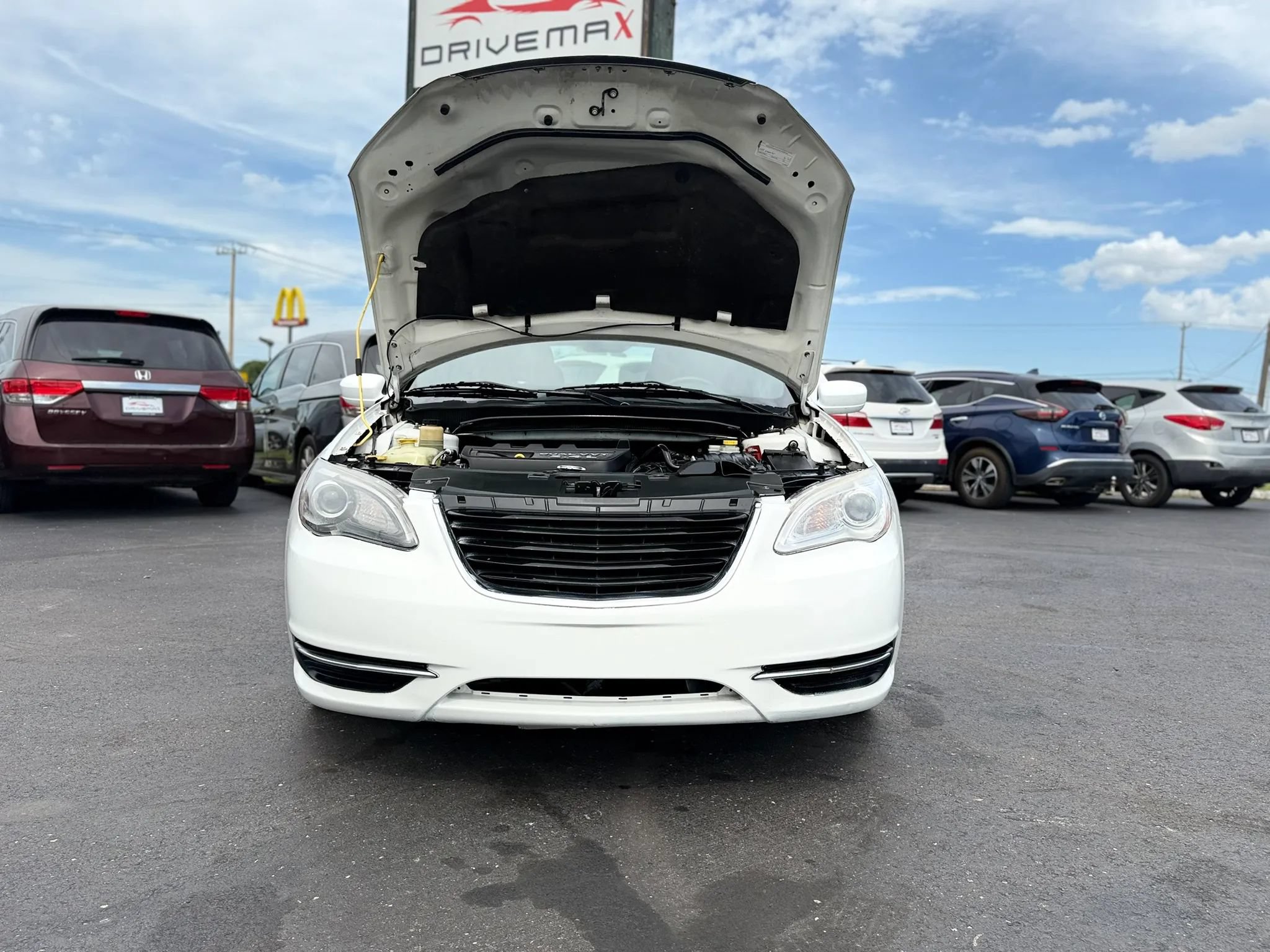 Used 2013 Chrysler 200 Touring FWD image 15