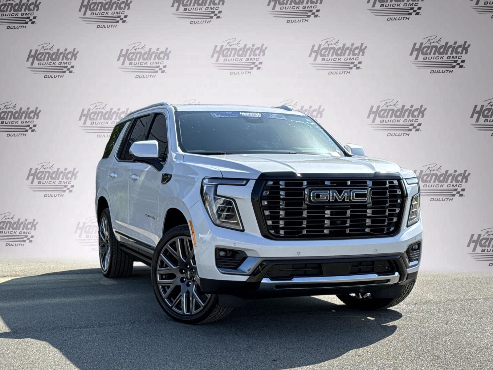 Used 2025 GMC Yukon Denali Ultimate w/ LPO, Floor Liner Package AWD/4WD video 2