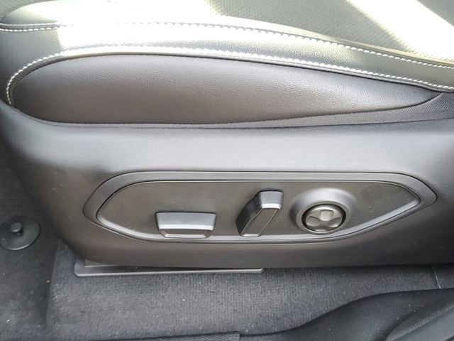 New 2025 Jeep Grand Cherokee Altitude image 13