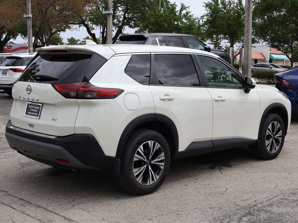 Used 2023 Nissan Rogue SV FWD image 7