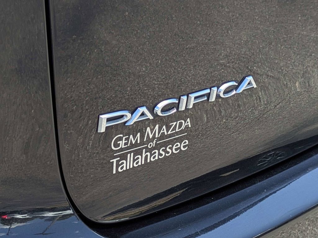 Used 2022 Chrysler Pacifica Limited FWD image 14