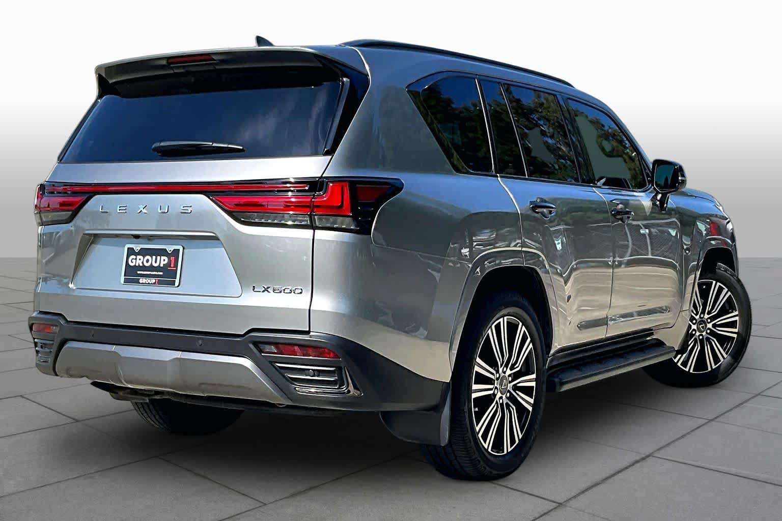 Used 2023 Lexus LX 600 4WD w/ Appearance Package image 11