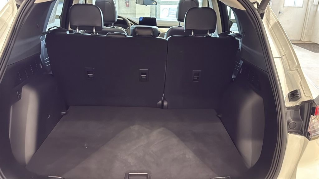 Used 2021 Ford Escape SEL image 19
