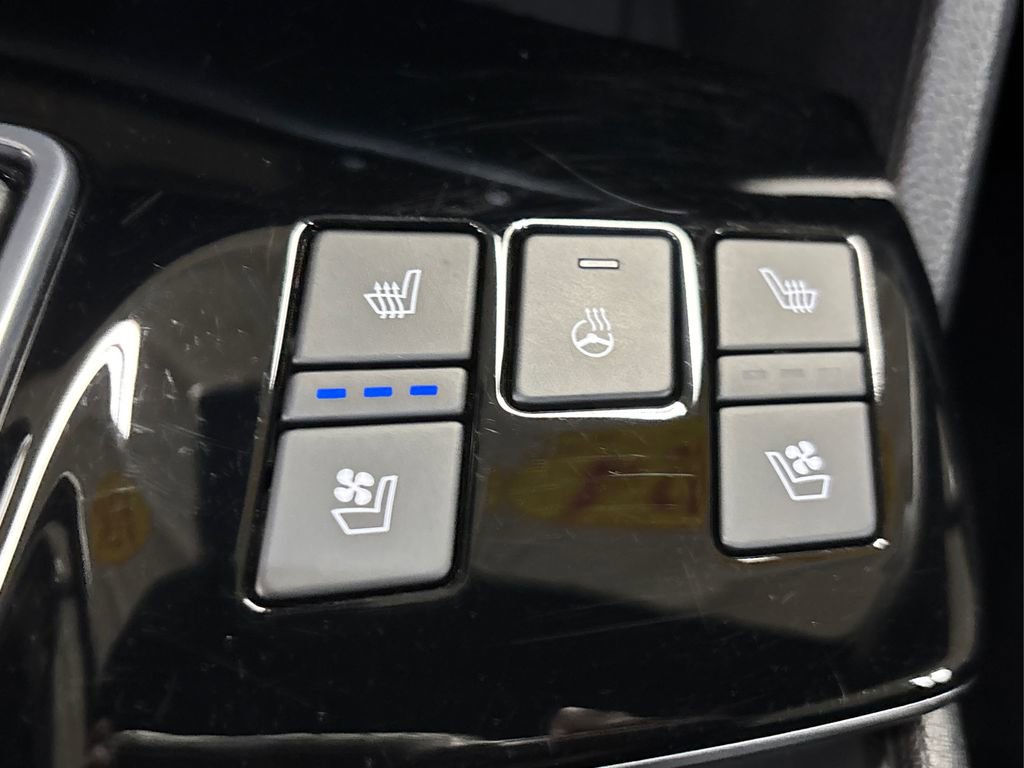 Used 2018 Kia Sorento LX image 45