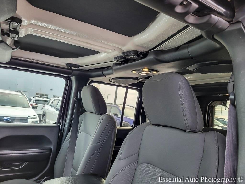 Used 2020 Jeep Wrangler Unlimited Sport image 10