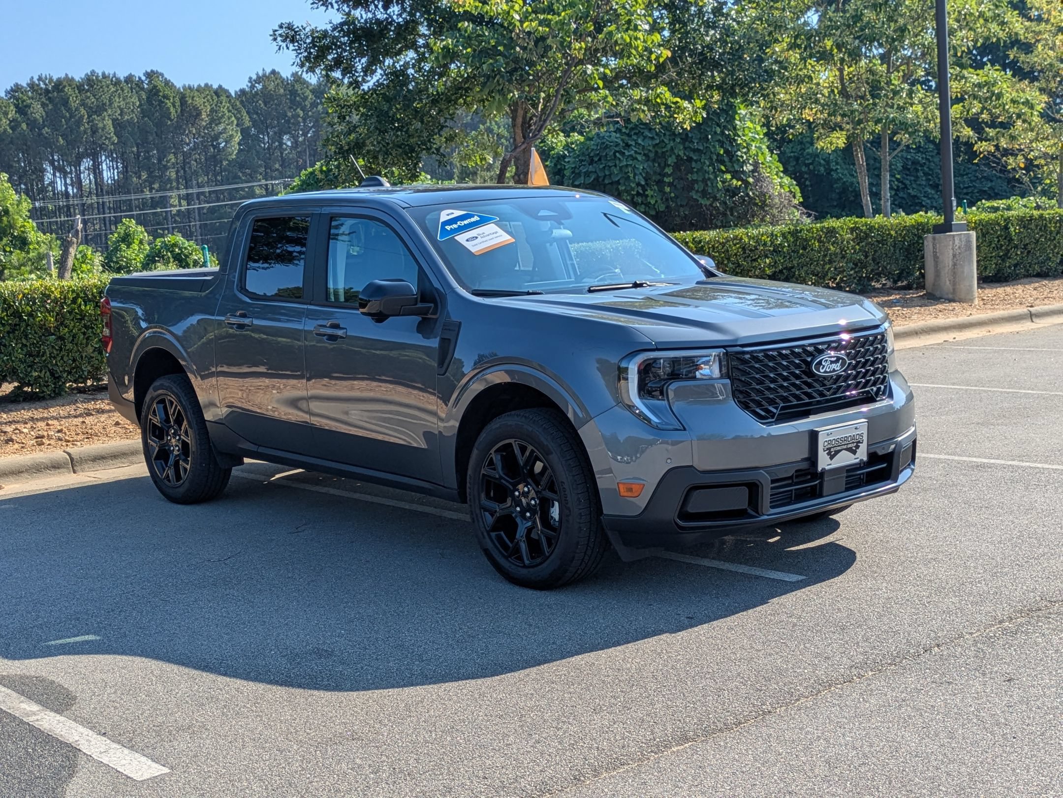 Certified 2025 Ford Maverick Lariat w/ Black Appearance Package AWD/4WD image 1