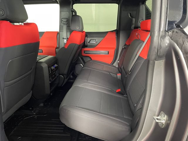 Certified 2026 GMC Hummer EV 4x4 Crew Cab w/ Carbon Fiber Edition Package image 18