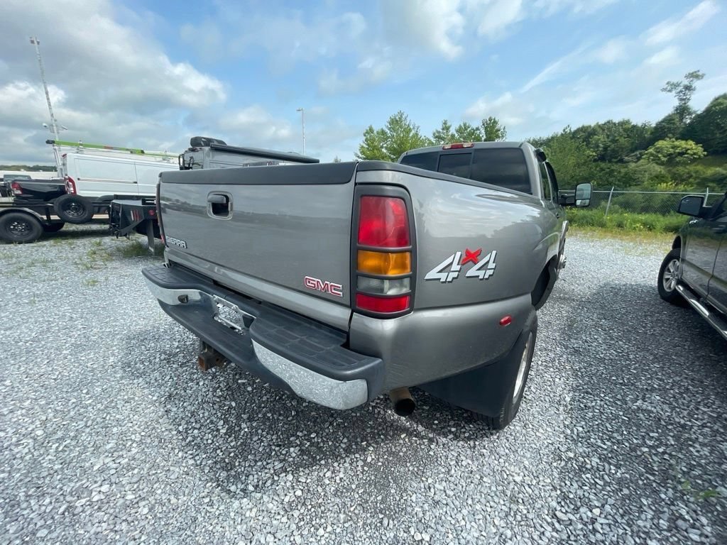 Used 2007 GMC Sierra 3500 SLT w/ Heavy-Duty Power Package AWD/4WD image 11