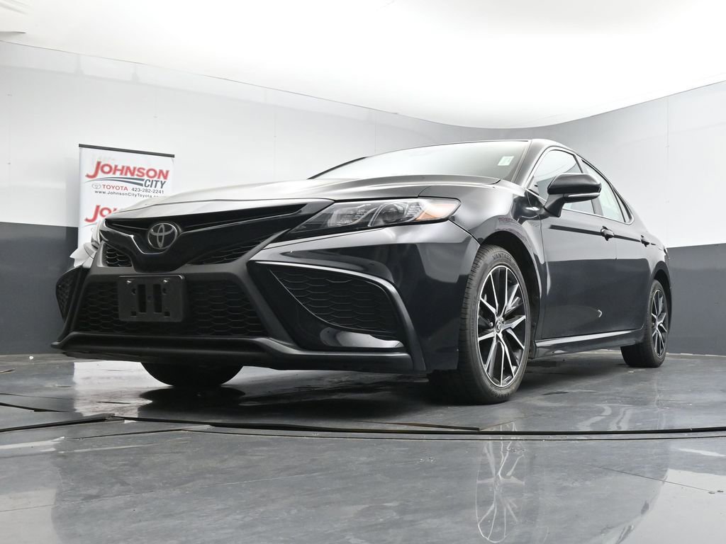 Used 2024 Toyota Camry SE FWD image 20