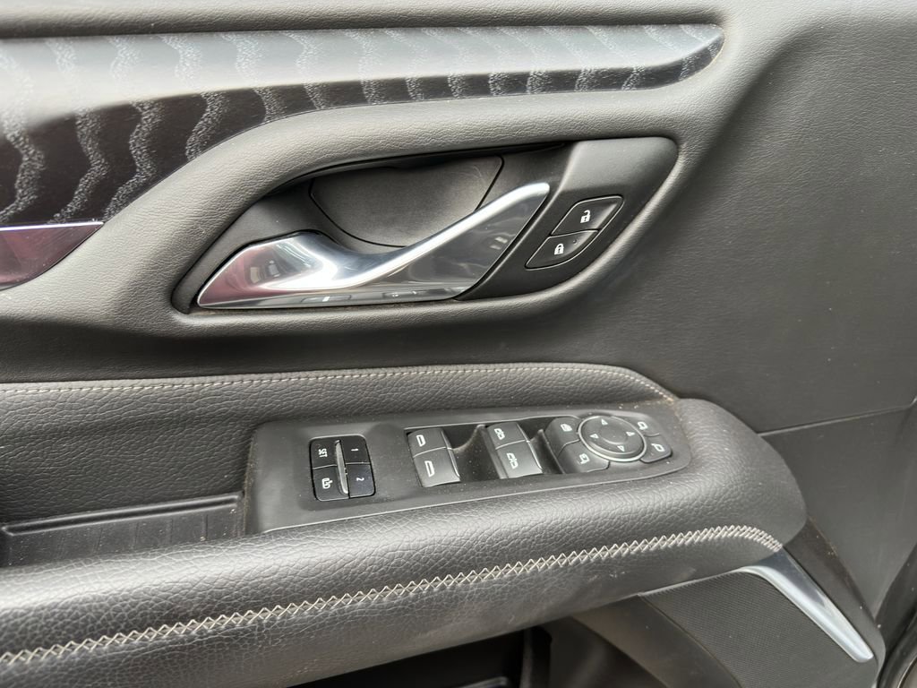 Used 2021 GMC Yukon Denali w/ Advanced Technology Package image 10