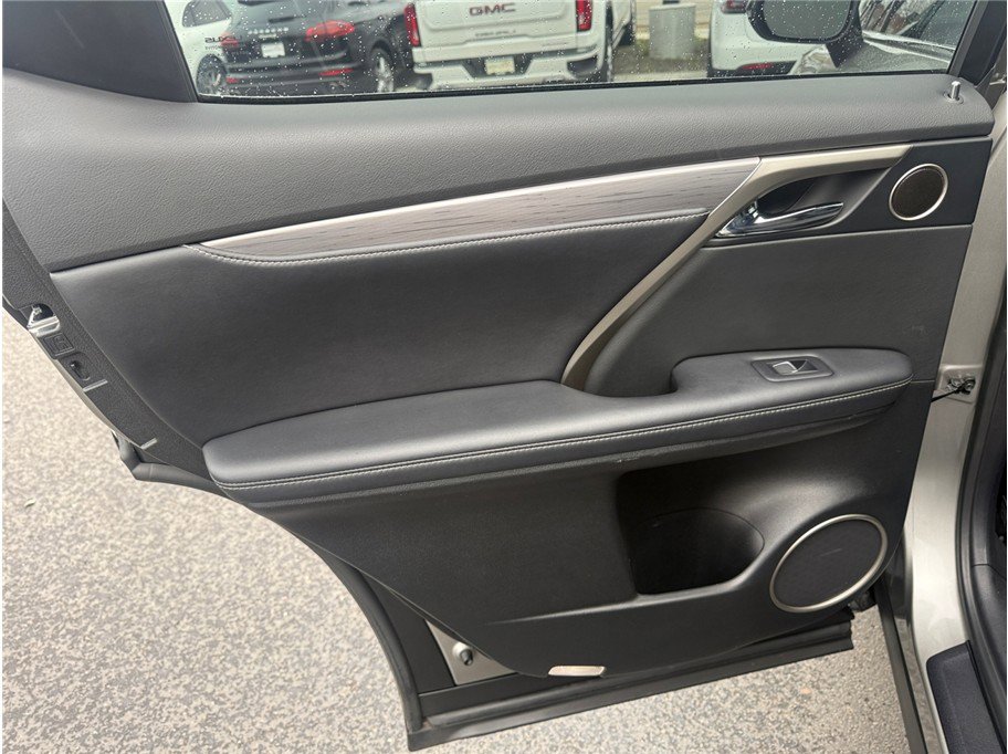 Used 2017 Lexus RX 450h F Sport image 31