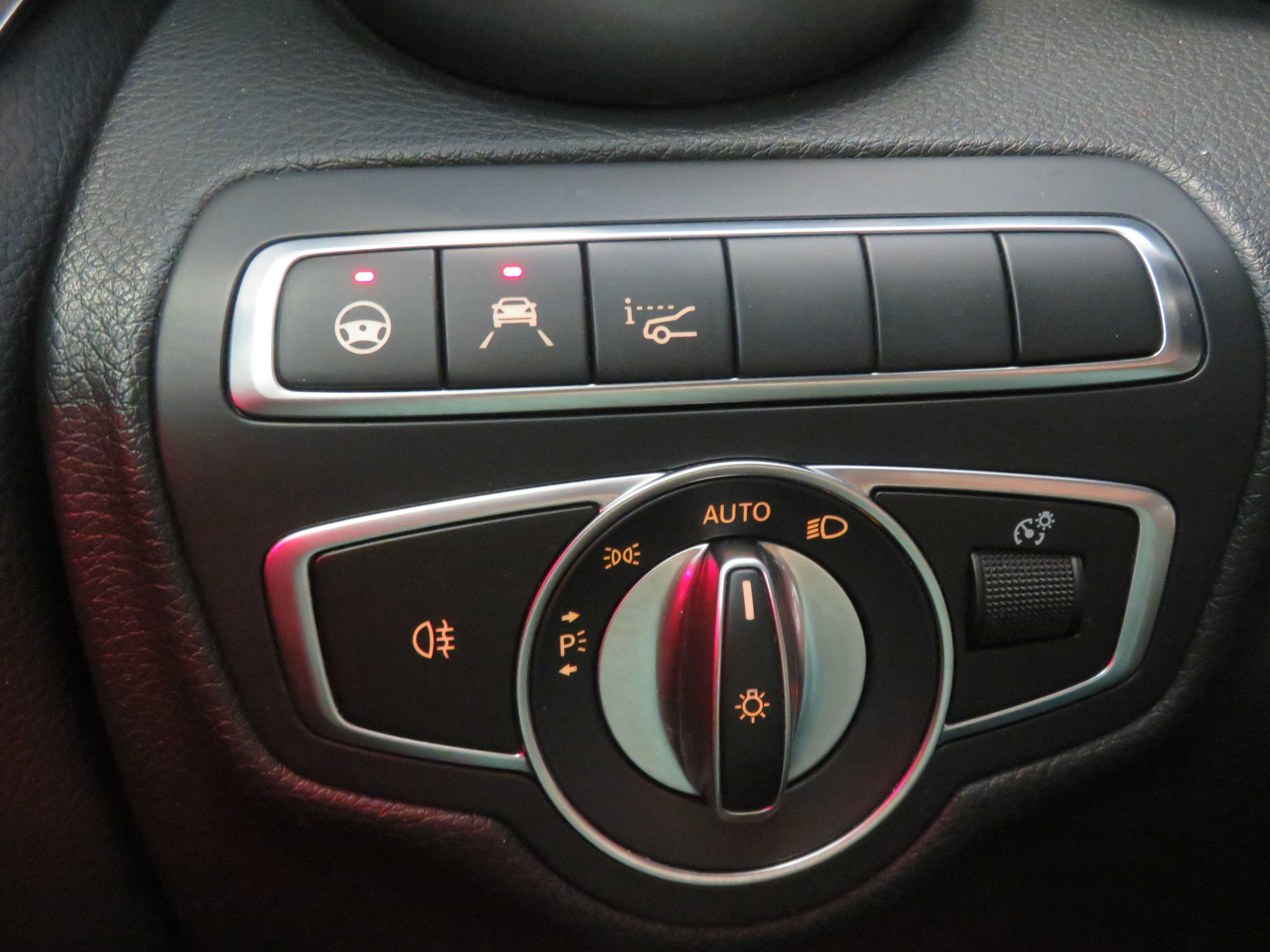 Used 2021 Mercedes-Benz C 300 Cabriolet image 29