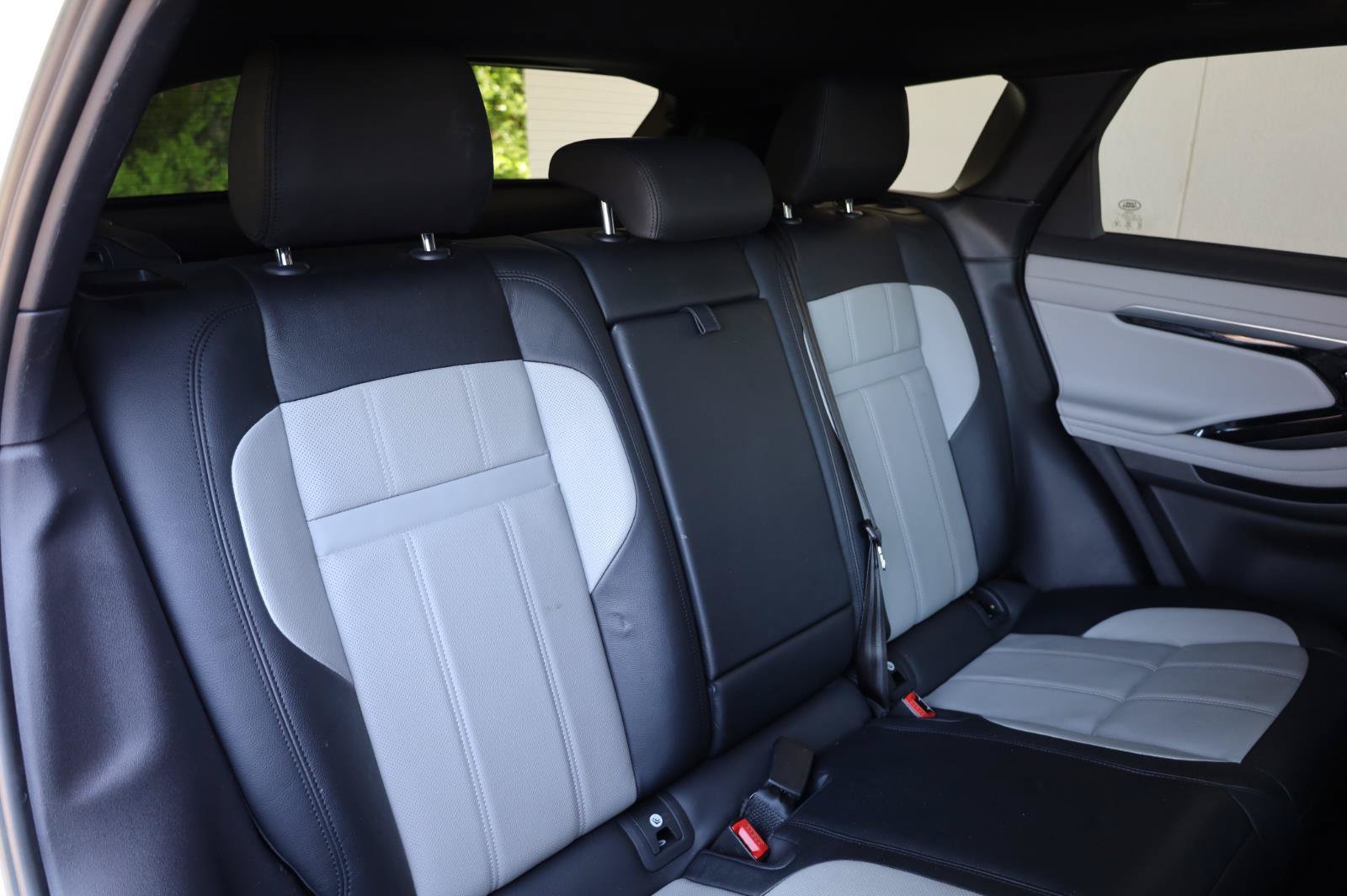 Used 2023 Land Rover Range Rover Evoque R-Dynamic S AWD/4WD image 28