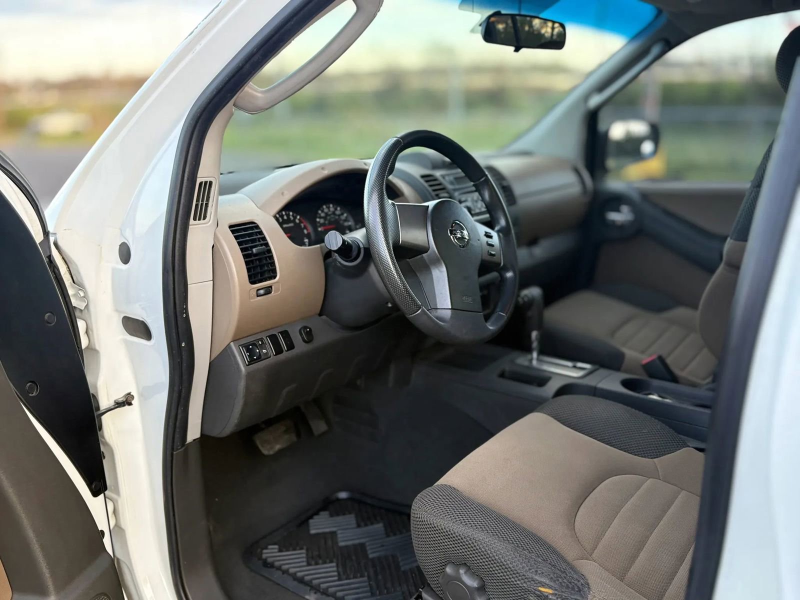 Used 2006 Nissan Xterra S w/ (U01) Utility Pkg image 10