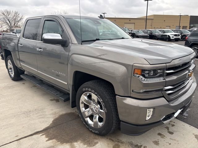 Used 2017 Chevrolet Silverado 1500 LTZ Z71 w/ LTZ Plus Package image 27