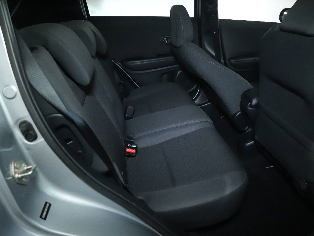 Used 2019 Honda HR-V Sport image 31
