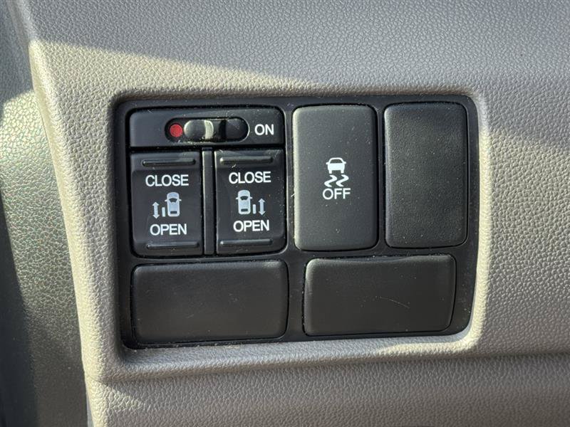 Used 2012 Honda Odyssey EX image 21