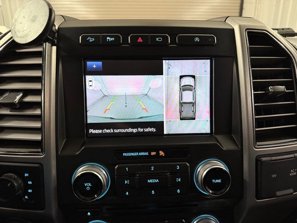 Used 2018 Ford F150 Platinum w/ Equipment Group 701A Luxury image 15