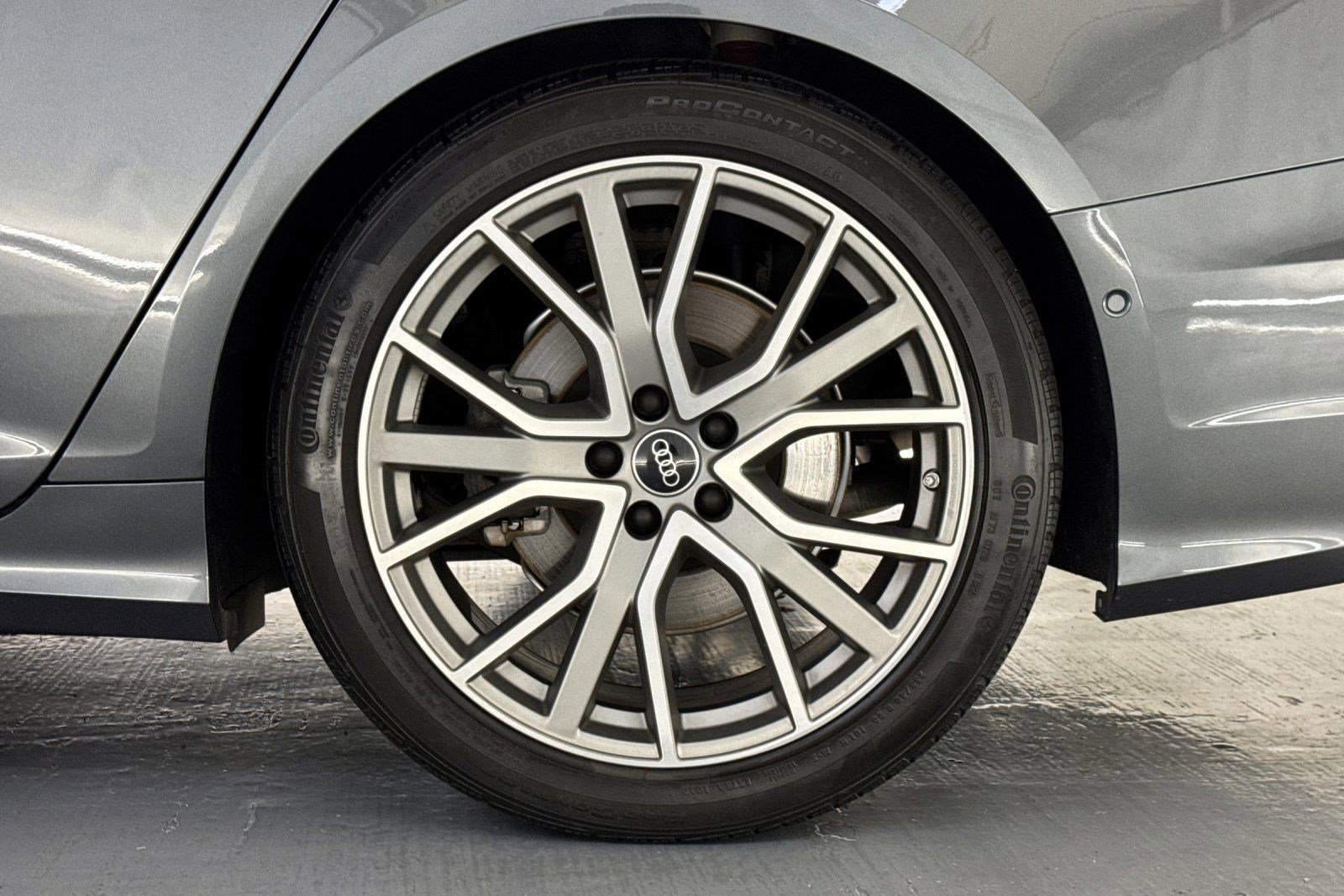 Used 2022 Audi A6 Premium Plus image 11