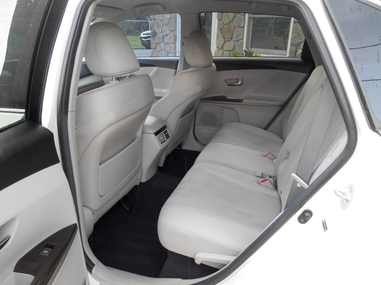 Used 2012 Toyota Venza LE AWD/4WD image 10
