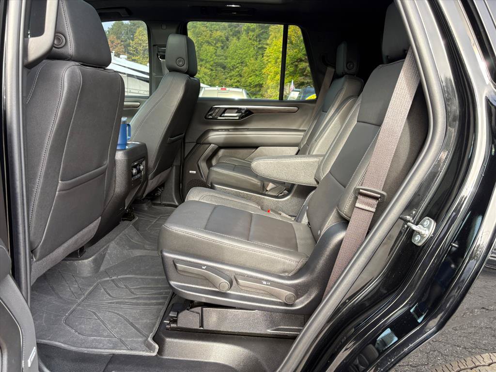 Used 2025 Chevrolet Tahoe Z71 w/ Comfort Package AWD/4WD image 20