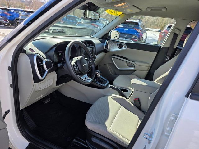 Certified 2023 Kia Soul LX image 14