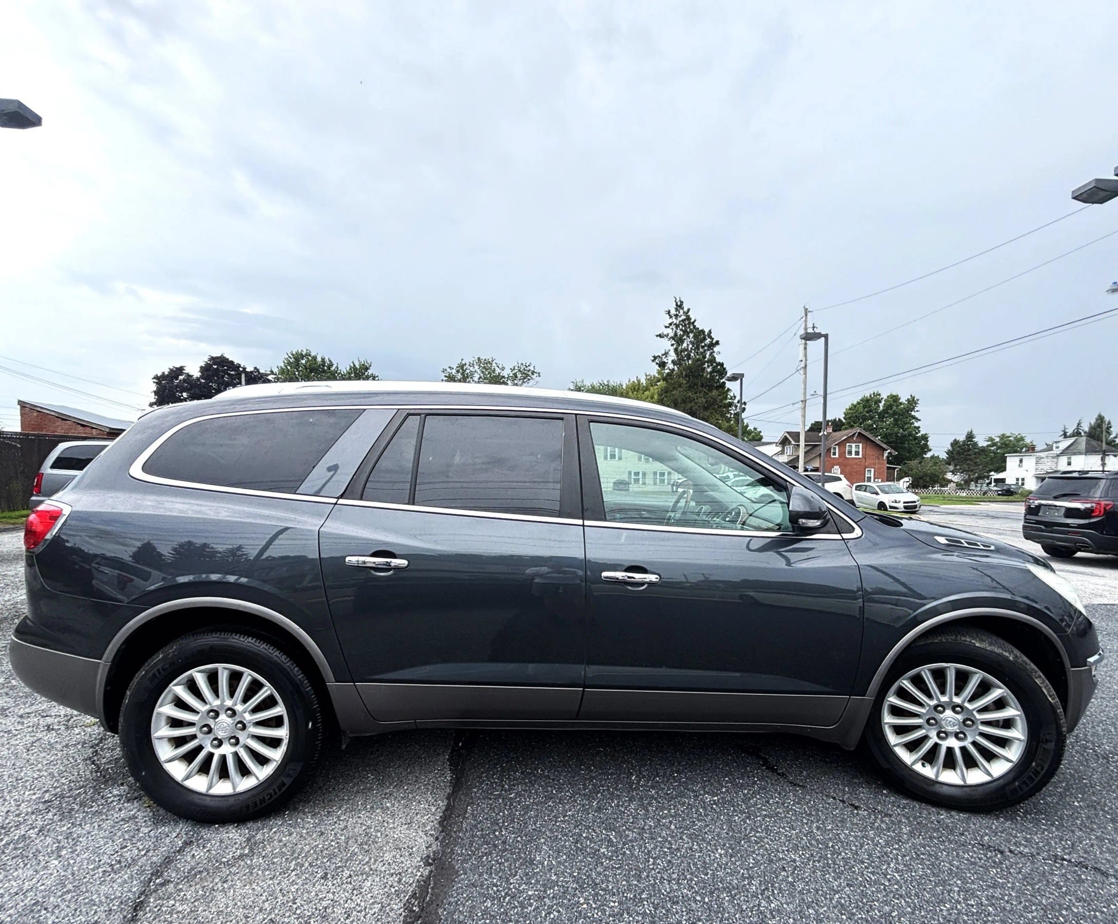 Used 2012 Buick Enclave Leather AWD/4WD image 6
