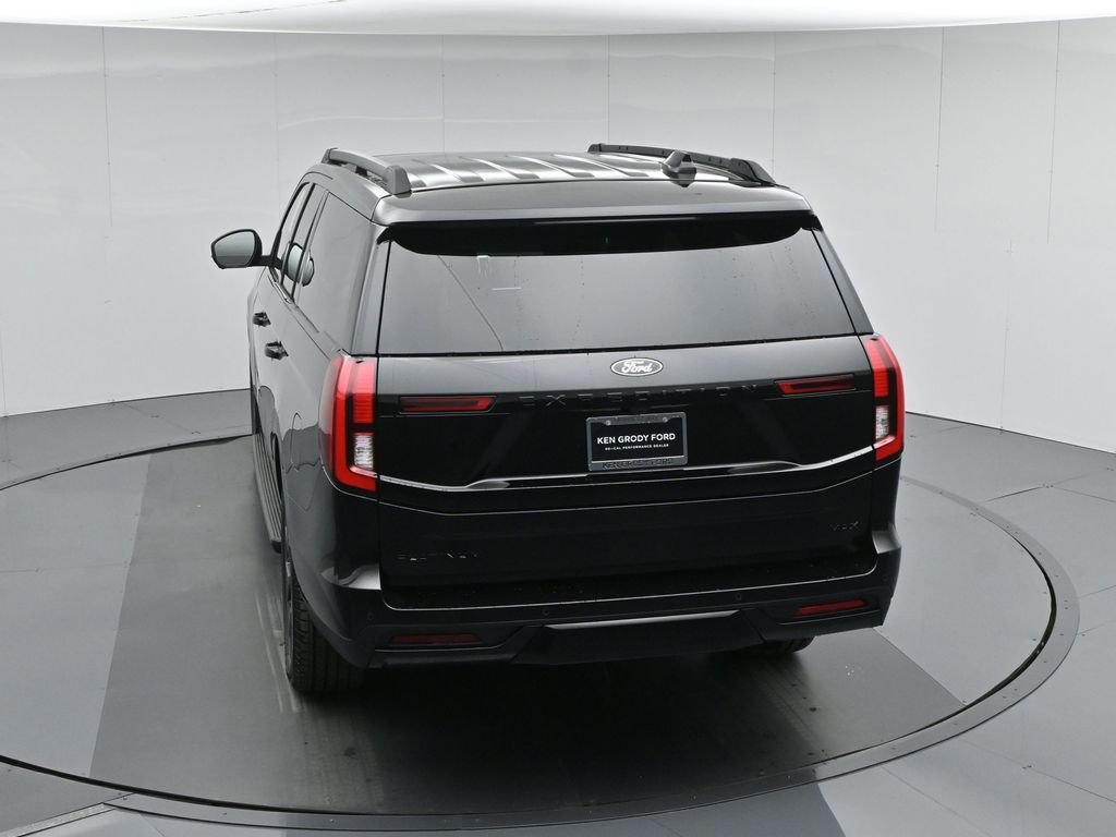 New 2026 Ford Expedition Max Platinum w/ Stealth Appearance Package image 43