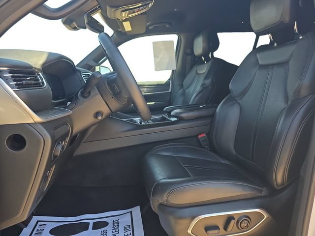 Used 2022 Jeep Wagoneer Series II AWD/4WD image 10