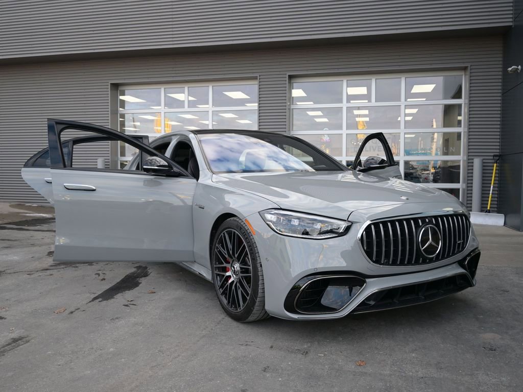 Used 2024 Mercedes-Benz S 63 AMG S w/ Rear Seat Package image 23