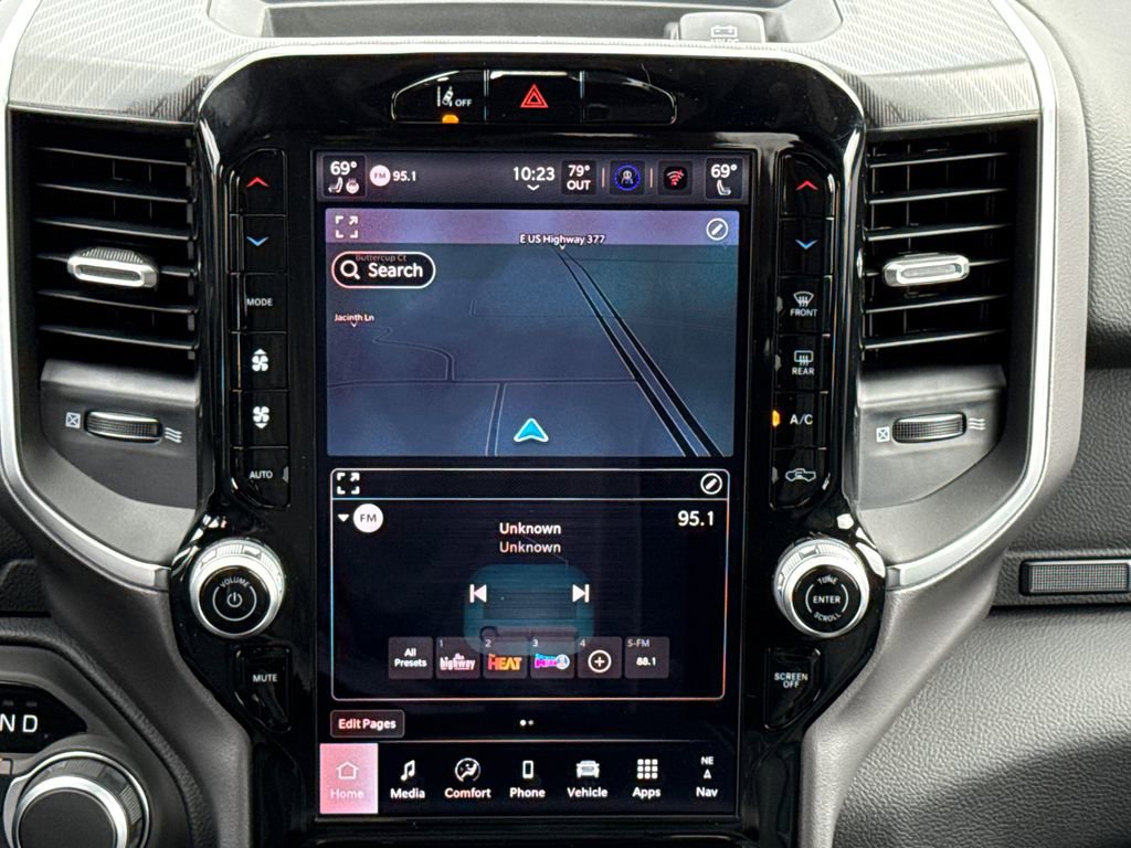 New 2026 RAM 1500 4x4 Crew Cab image 13