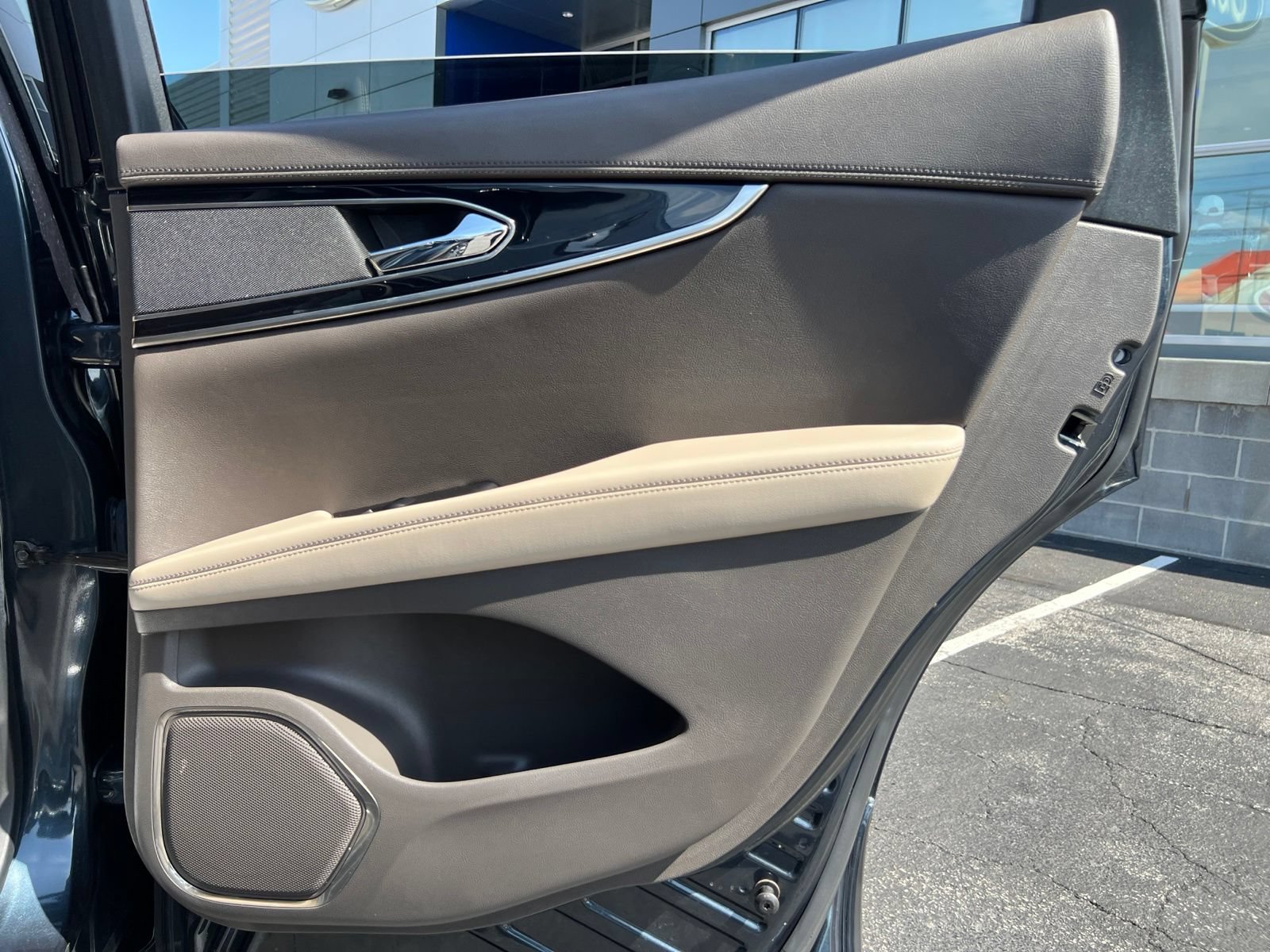 Used 2023 Lincoln Nautilus Reserve AWD/4WD image 52