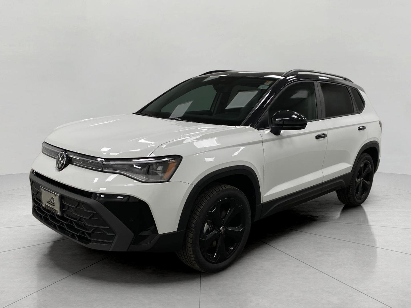 New 2026 Volkswagen Taos SE AWD/4WD image 8
