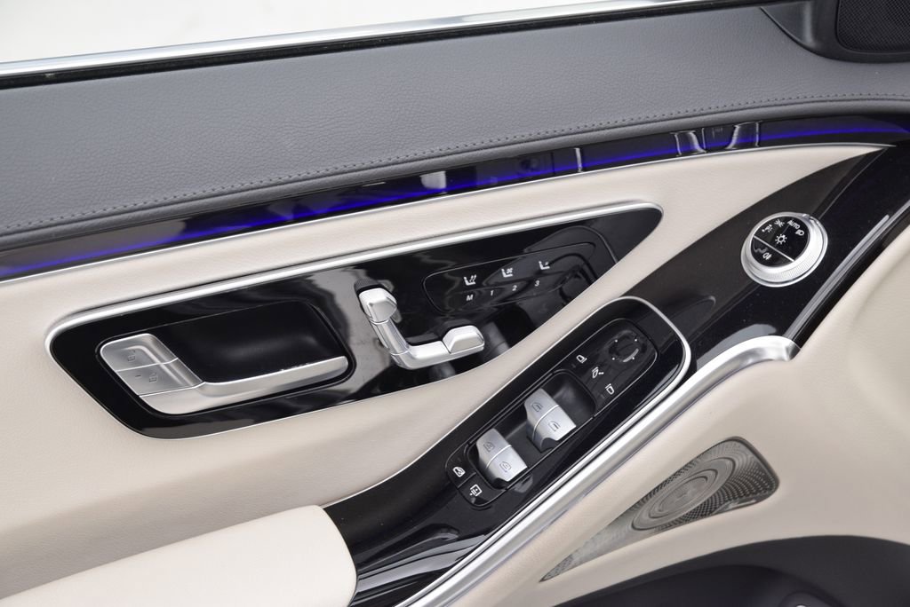 Used 2022 Mercedes-Benz S 500 4MATIC image 22