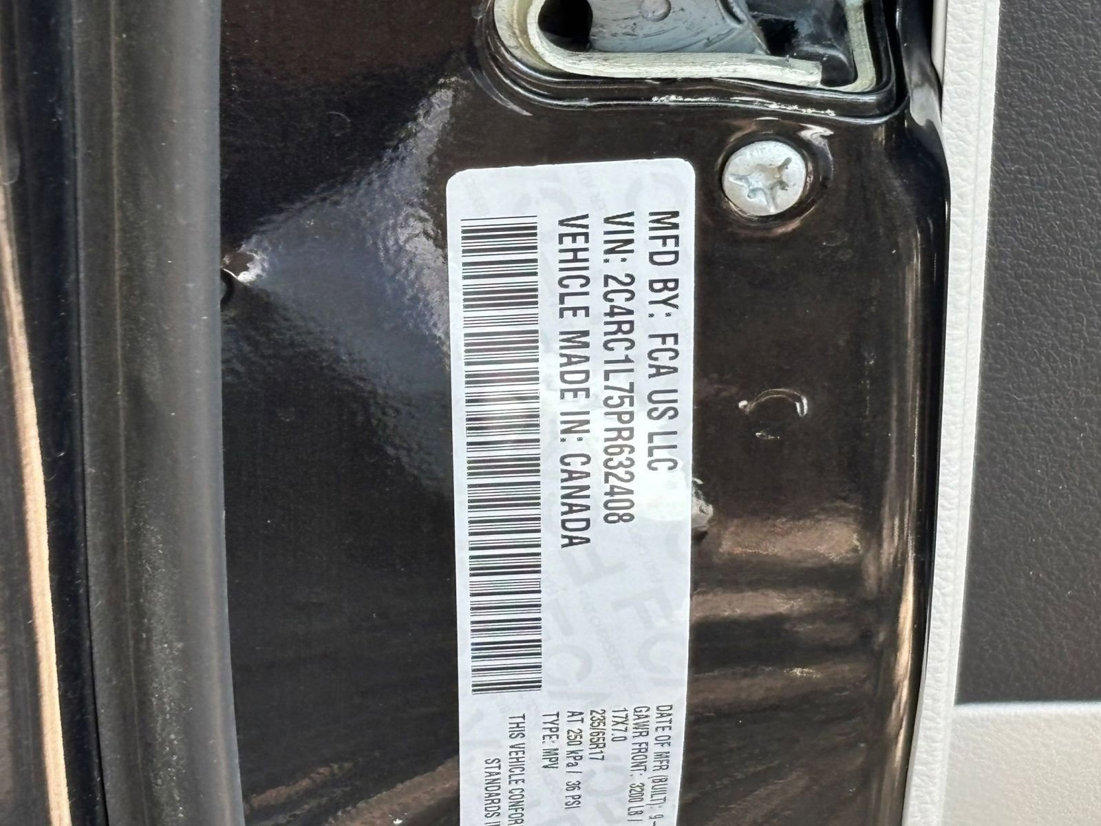 Used 2023 Chrysler Pacifica Touring-L FWD image 24