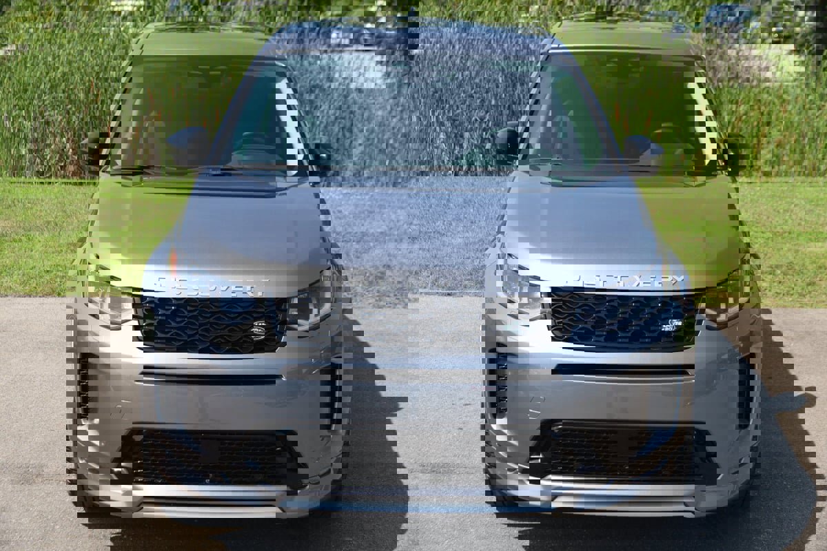 Used 2024 Land Rover Discovery Sport S image 71