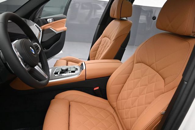 New 2026 BMW X5 xDrive40i w/ M Sport Package AWD/4WD image 19